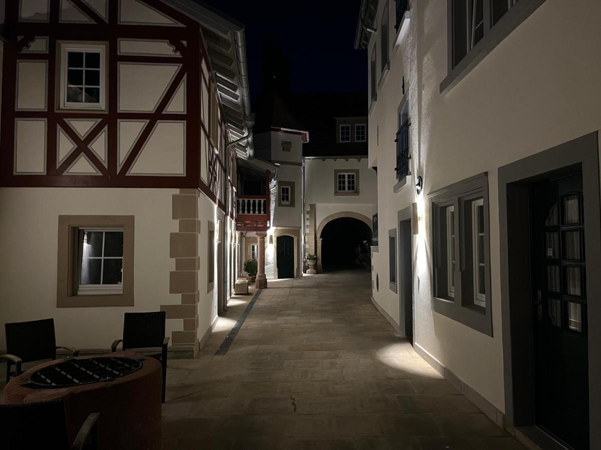 Karlbacher Domizil Ferienwohnungen Grosskarlbach Kültér fotó